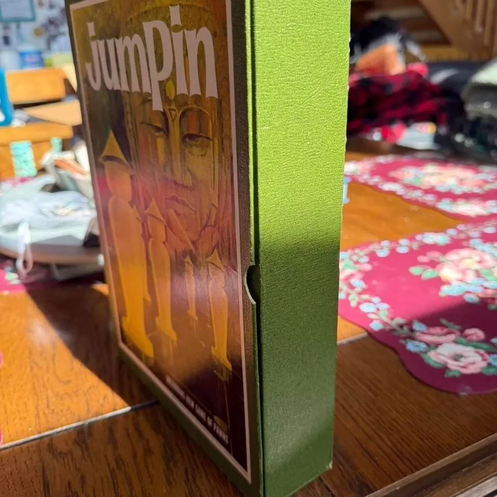 Jumpin game, vintage 1960s board game.